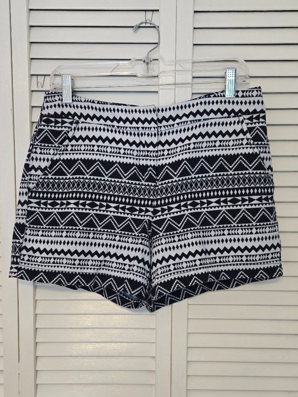 Dept. 222 Linen Blend Shorts - Size 4